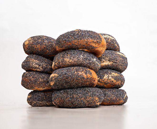 Poppy seed bagels